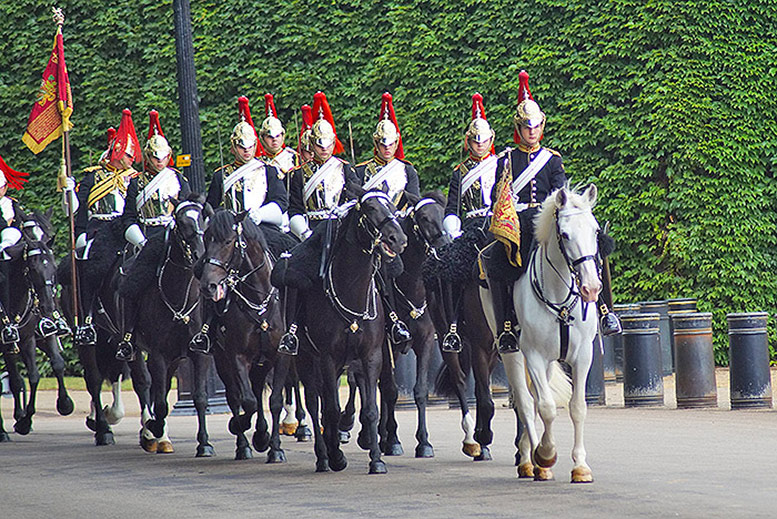 horse tour london