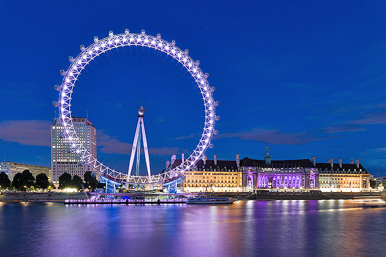 London Eye at night